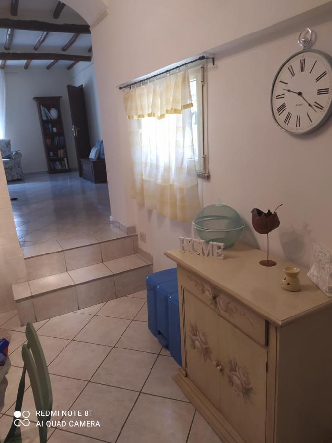 Alloggio Turistico Amalasunta San Lorenzo Nuovo Bagian luar foto
